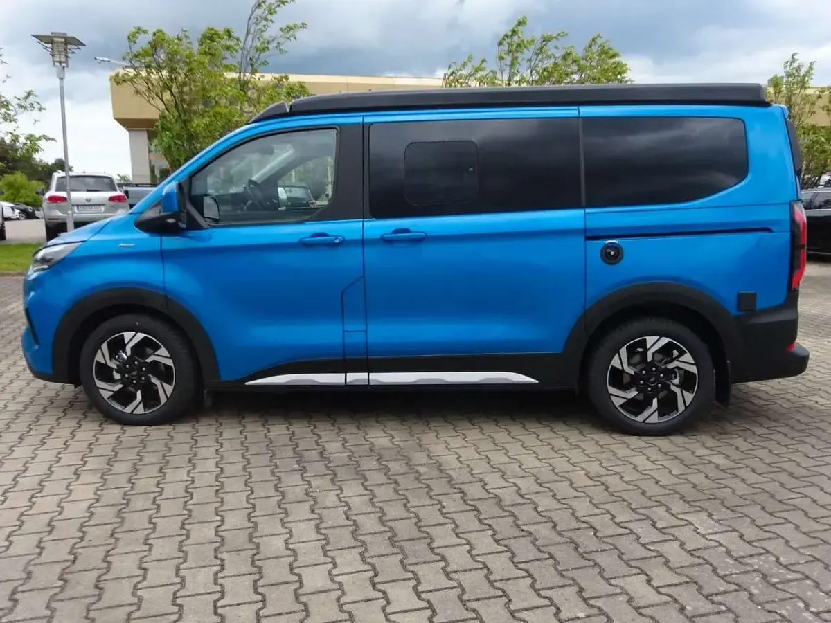 Neu Ford Transit Custom Active 170 PS (125 kW) 2026 Digital aqua blue metallic Van / Kleinbus
