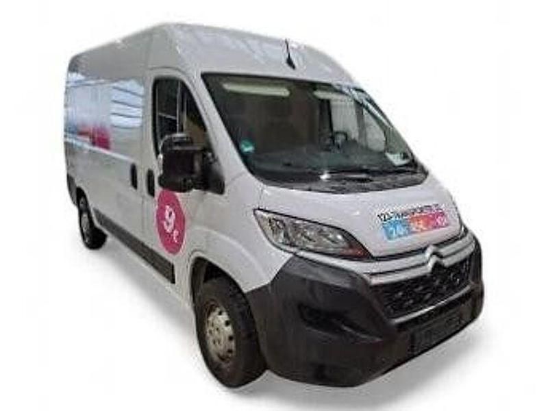 Gebraucht Citroën Jumper 140 PS (102 kW) 2024 Lackierung weiss icy/deckende Van / Kleinbus