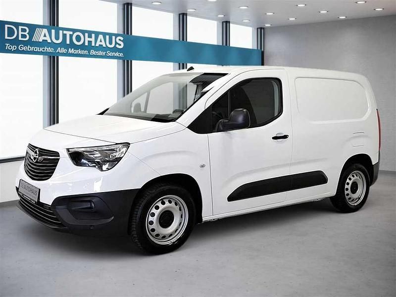 Weiß Gebraucht 2022 Opel Combo Edition Van / Kleinbus | 17.470 € (Teuer) - Bild 1/4