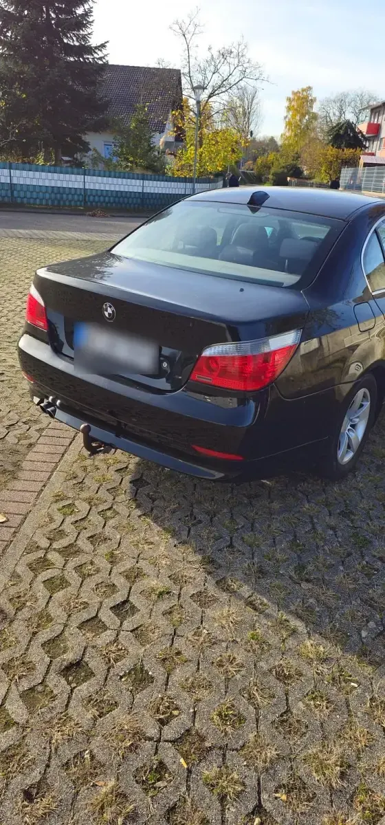 Gebraucht BMW 523 177 PS (130 kW) 2006 Schwarz Limousine