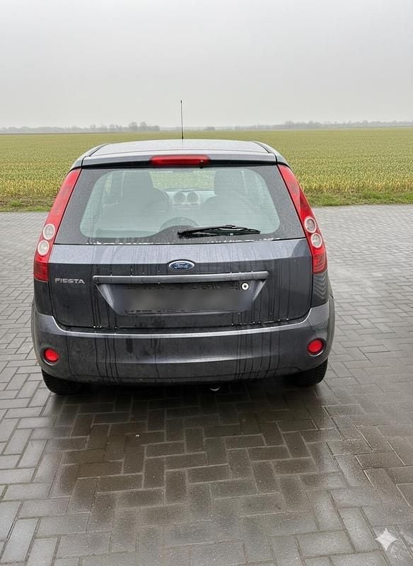 Gebraucht Ford Fiesta 70 PS (51 kW) 2008 Grau Kleinwagen