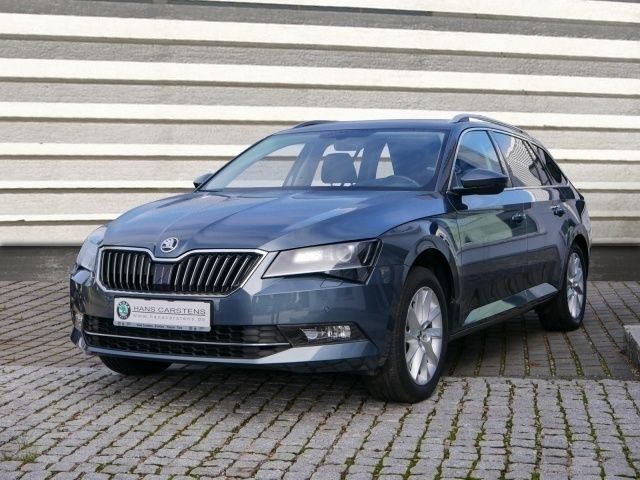 Gebraucht Skoda Superb Ambition 150 PS (110 kW) 2018 Silber metallic Kombi