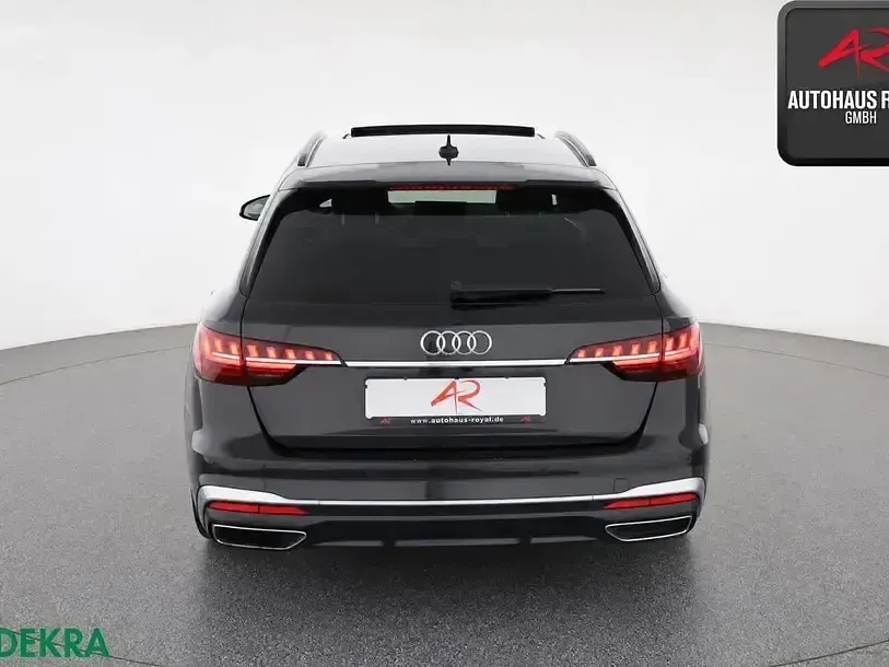 Gebraucht Audi A4 S-Line 163 PS (119 kW) 2022 Schwarz Kombi