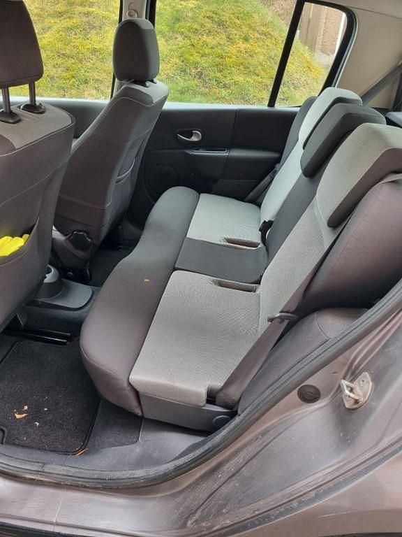 Second-hand Renault Modus Dynamique 101 CP (74 kW) 2008 Gri Monovolum