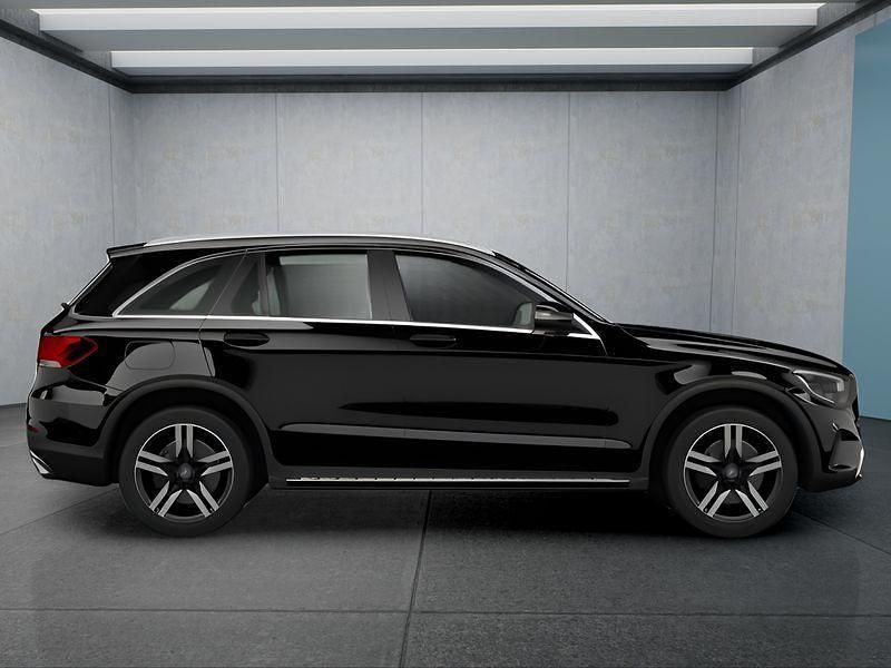 Schwarz Gebraucht 2020 Mercedes GLC400d SUV | 40.199 € (Guter Preis) - Bild 1/4