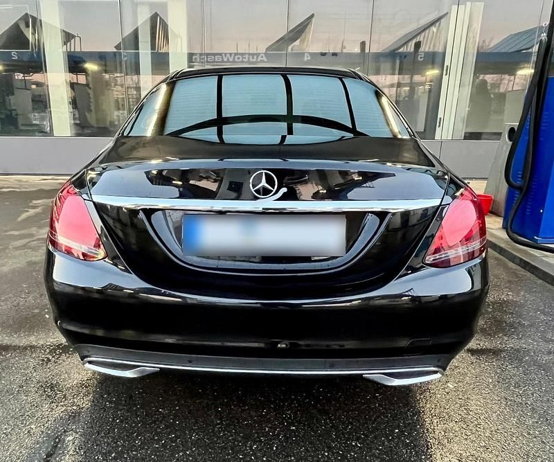 Gebraucht Mercedes C180 Avantgarde 2019 Schwarz Limousine