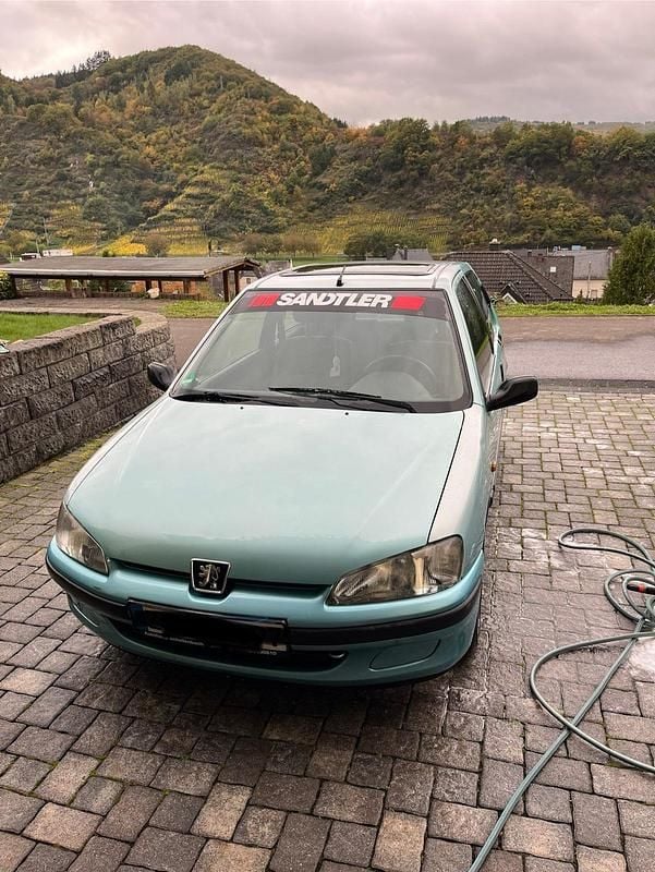 Gebraucht 1998 Peugeot 106 Kleinwagen | 900 € (Fairer Preis) - Bild 1/4