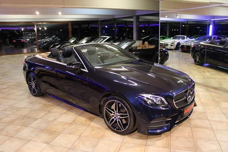 Gebraucht Mercedes E220 AMG line 194 PS (142 kW) 2021 Blau Cabrio
