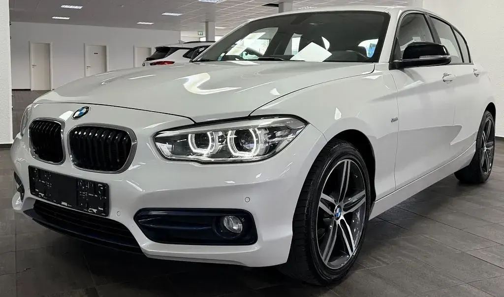 Gebraucht BMW 116 Sport Line 116 PS (85 kW) 2016 Weiß Kleinwagen