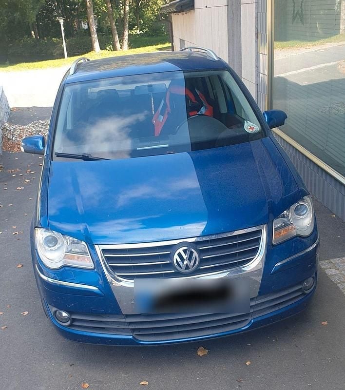 Blau Gebraucht 2007 VW Touran Highline Van / Kleinbus | 2.500 € (Superpreis) - Bild 1/4