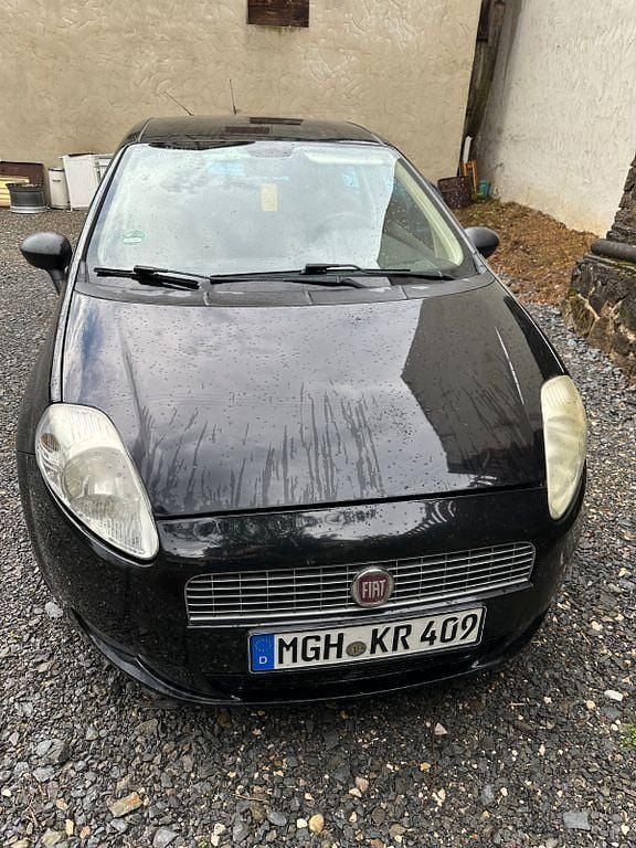 Schwarz Gebraucht 2007 Fiat Punto Active Kleinwagen | 1.600 € (Fairer Preis) - Bild 1/4