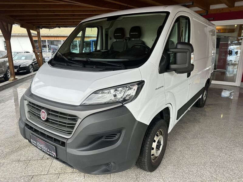 Weiß Gebraucht 2021 Fiat Ducato Van | 17.900 € (Guter Preis) - Bild 1/4