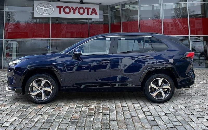 Neu Toyota RAV4 Hybrid 306 PS (225 kW) 2025 Silber SUV