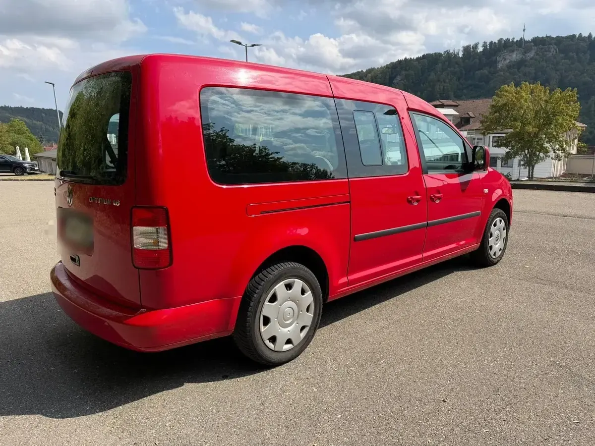 Gebraucht VW Caddy Maxi 102 PS (75 kW) 2009 Rot Van / Kleinbus