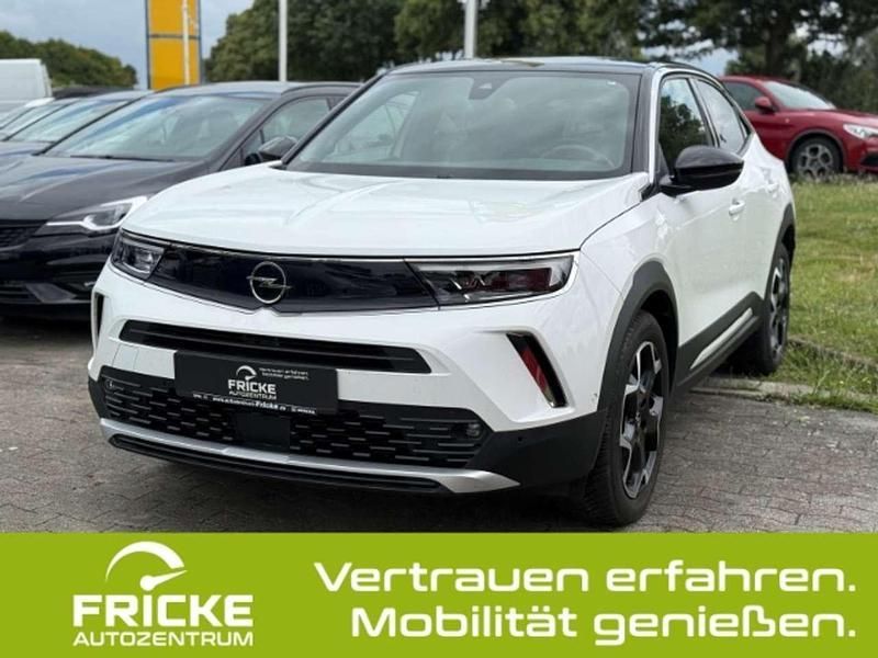 Weiss Gebraucht 2021 Opel Mokka-e Ultimate SUV | 20.940 € (Fairer Preis) - Bild 1/4
