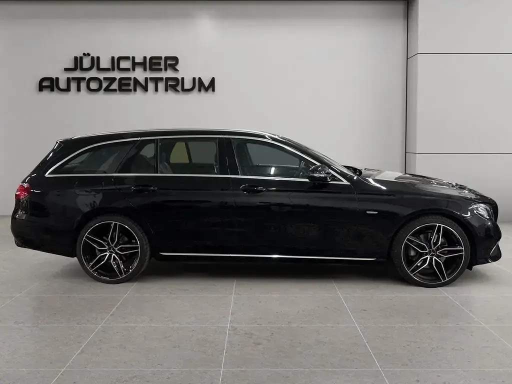 Gebraucht Mercedes E200 197 PS (144 kW) 2019 Schwarz Kombi