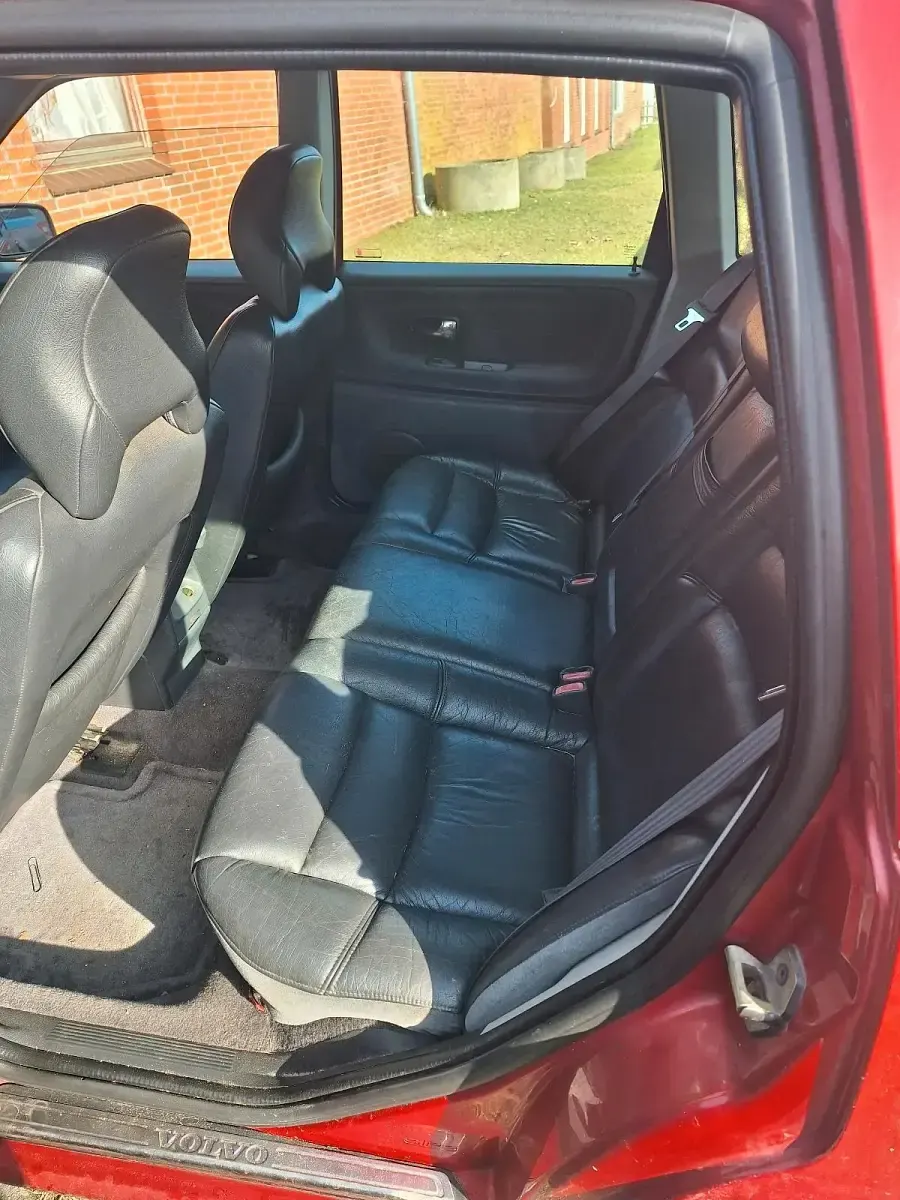 Używany Volvo V70 126 KM (92 kW) 1997 Andere farben Kombi