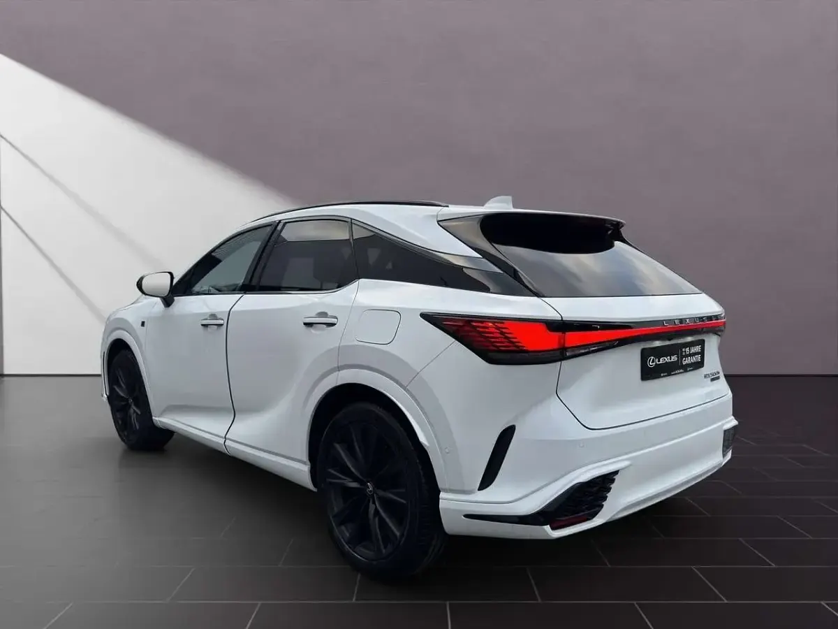 Neu Lexus RX500h Sport Line 371 PS (272 kW) 2025 Weiß SUV