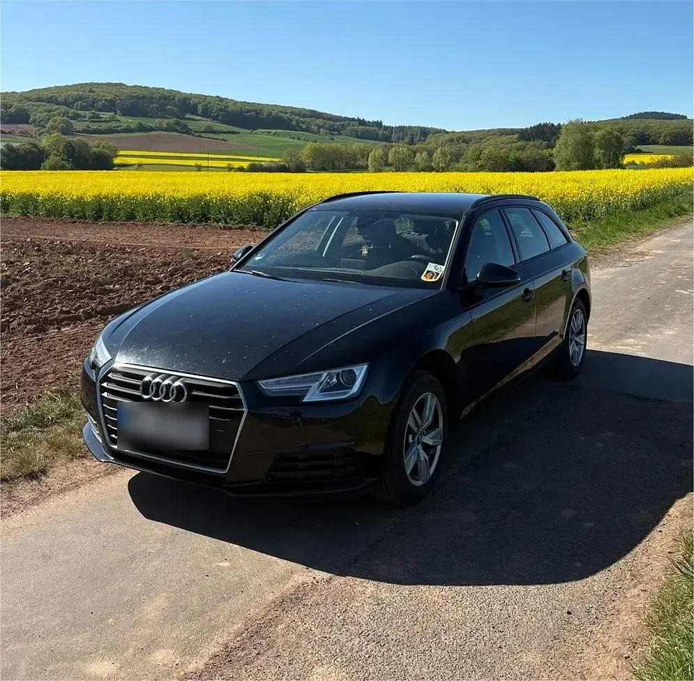 Second-hand Audi A4 155 CP (114 kW) 2017 Negru Break