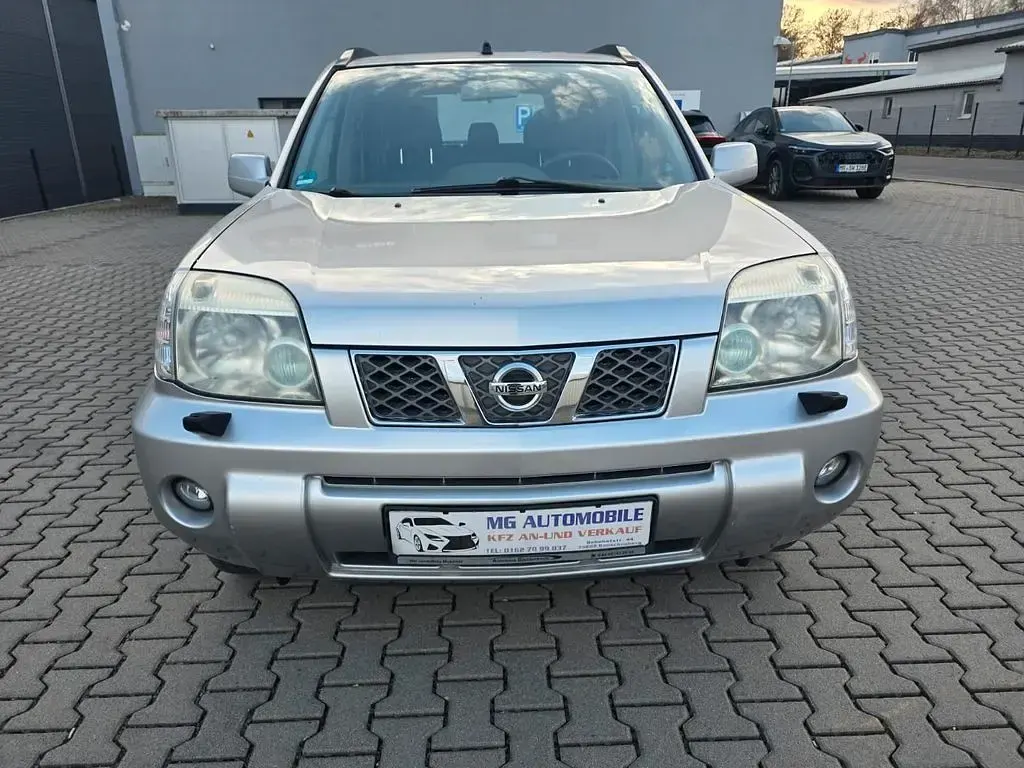 Gebraucht Nissan X-Trail 165 PS (121 kW) 2005 Silber SUV