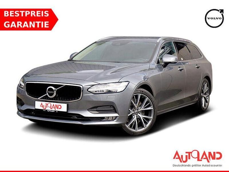 Grau Gebraucht 2018 Volvo V90 Momentum Kombi | 32.950 € (Teuer) - Bild 1/4