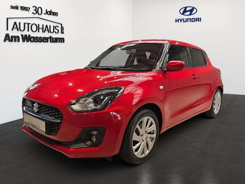 Rot Gebraucht 2021 Suzuki Swift Comfort Kleinwagen | 14.490 € (Fairer Preis) - Bild 1/4