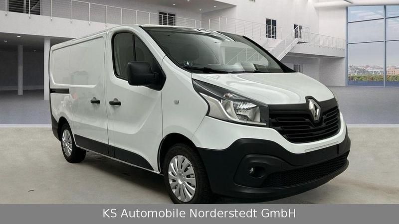 Gebraucht Renault Trafic Komfort 145 PS (106 kW) 2018 Weiß Van / Kleinbus
