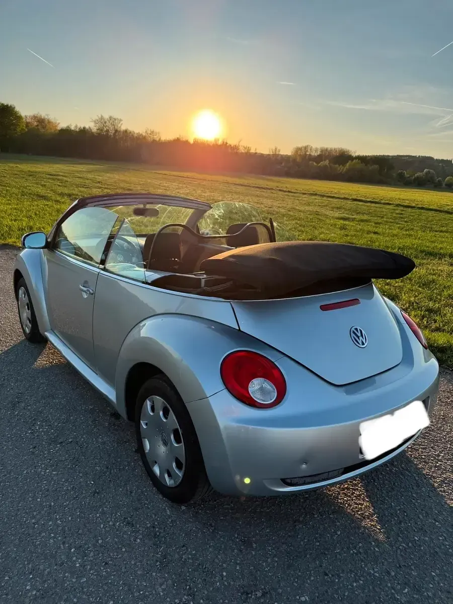 Gebraucht VW New Beetle 113 PS (83 kW) 2007 Silber Kleinwagen