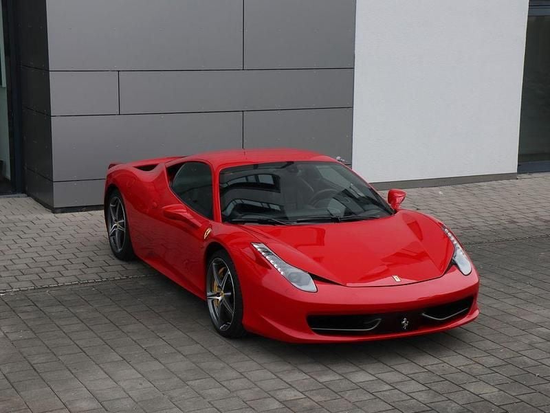 Gebraucht Ferrari 458 566 PS (416 kW) 2012 Rosso corsa Coupé