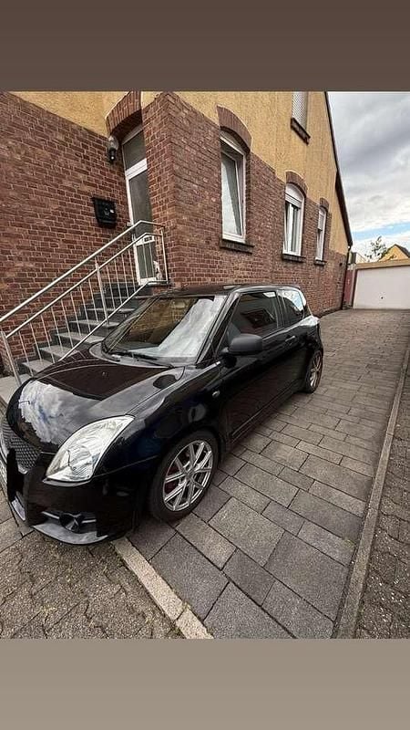 Schwarz Gebraucht 2010 Suzuki Swift Sport Limousine | 6.599 € - Bild 1/4
