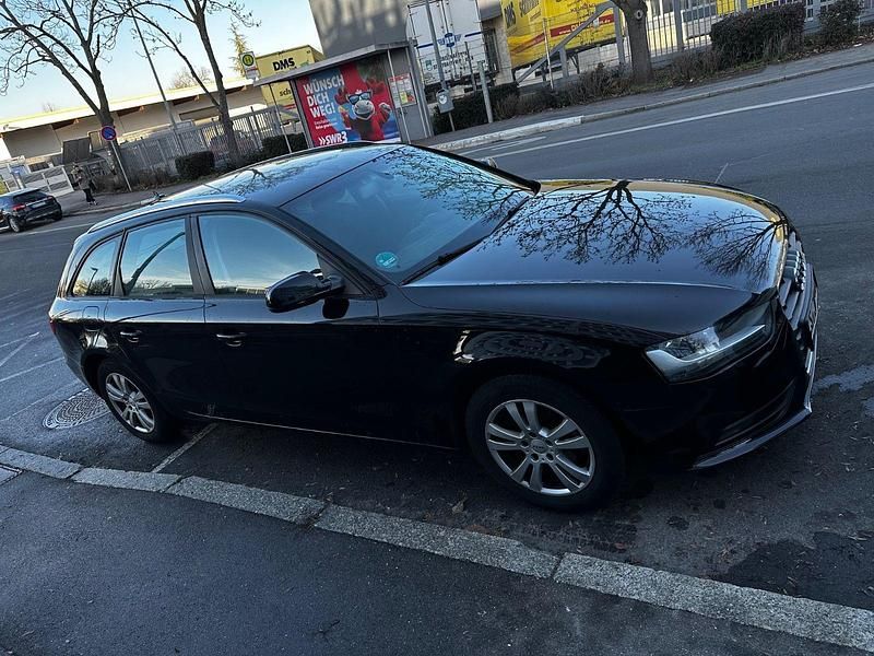 Gebraucht Audi A4 Attraction 120 PS (88 kW) 2012 Schwarz Kombi