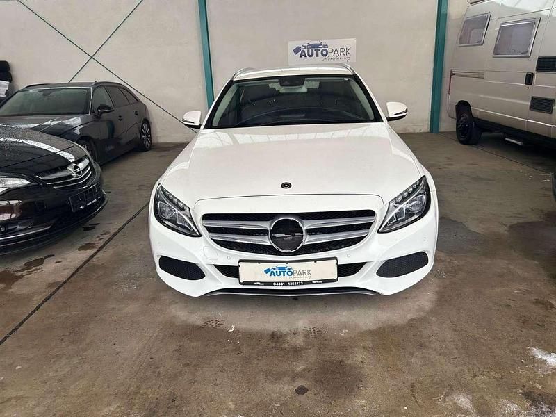 Second-hand Mercedes C220 Avantgarde 170 CP (125 kW) 2017 Alb Break