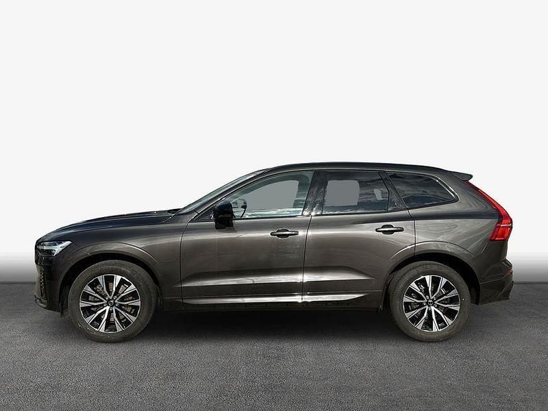 Gebraucht Volvo XC60 Plus 197 PS (144 kW) 2022 Platinum grey metallic SUV