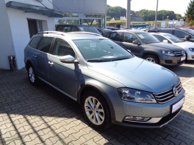 Gebraucht VW Passat Alltrack 140 PS (102 kW) 2012 Grau metallic Kombi
