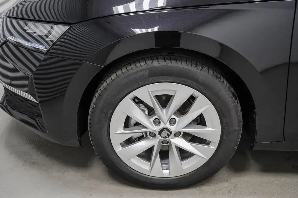 Neu Skoda Octavia Selection 150 PS (110 kW) 2025 Black magic metallic (1z) Kombi