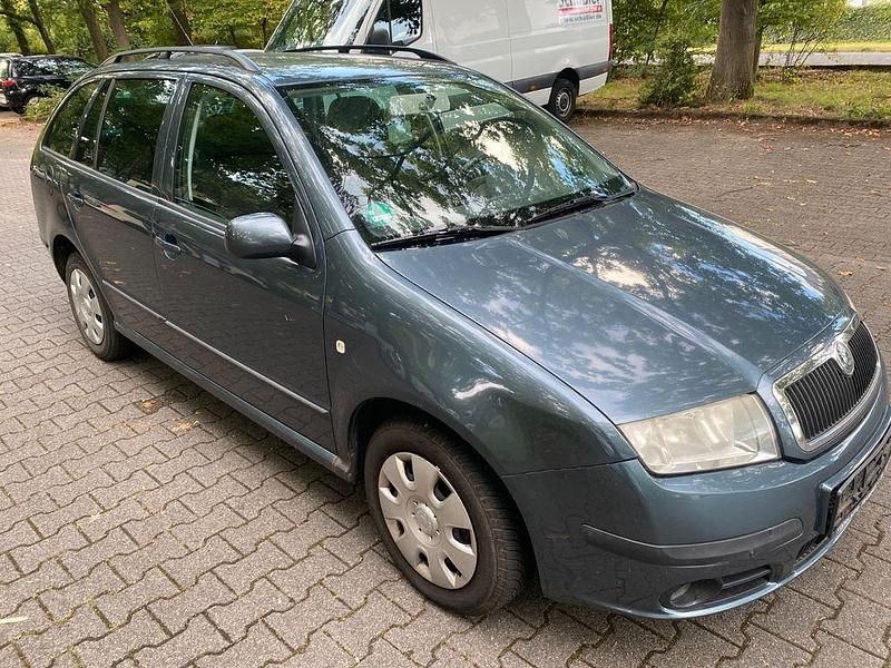 Gebraucht Skoda Fabia Ambiente 75 PS (55 kW) 2006 Grau Kleinwagen