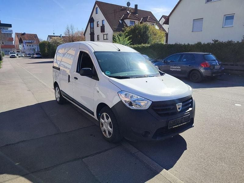 Gebraucht Dacia Dokker Ambiance 90 PS (66 kW) 2017 Gletscherweiss Van / Kleinbus