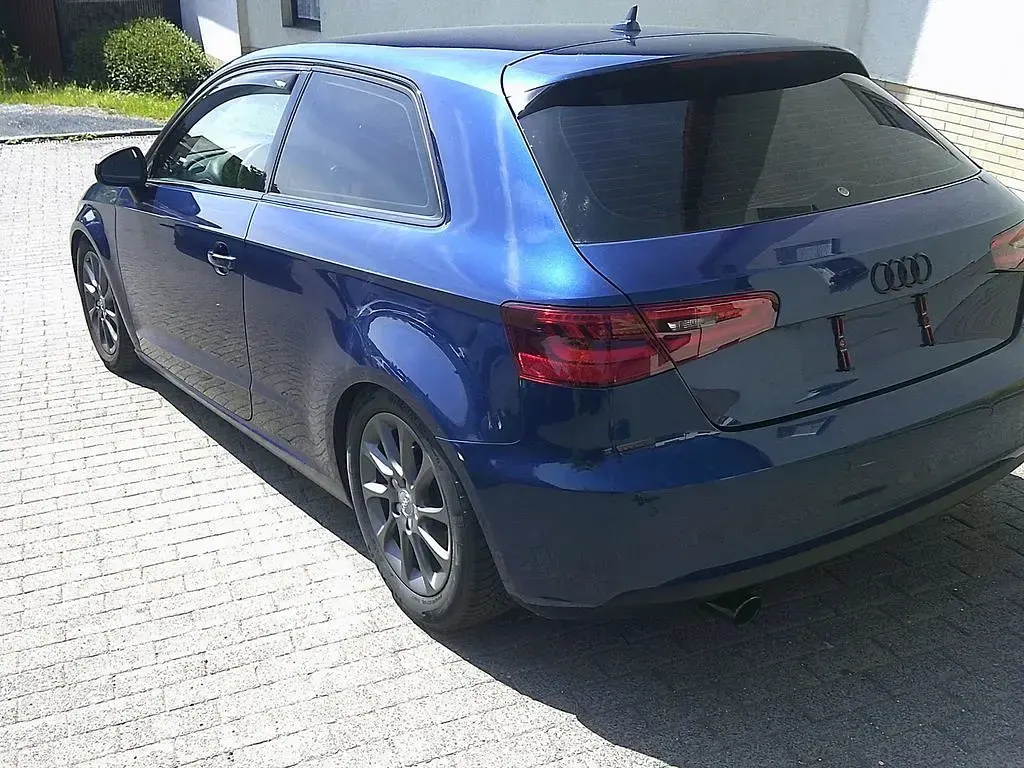 Gebraucht Audi A3 Attraction 110 PS (80 kW) 2016 Blau
