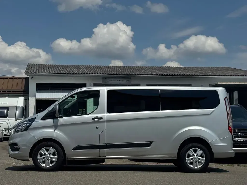 Gebraucht Ford Transit Custom Trend 131 PS (96 kW) 2021 Silber Van