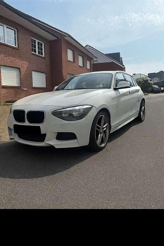Weiß Gebraucht 2015 BMW 116 M Sport Kleinwagen | 11.500 € (Etwas zu teuer) - Bild 1/4