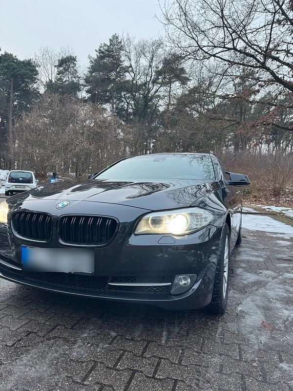 Gebraucht BMW 525 218 PS (160 kW) 2011 Andere farben Limousine