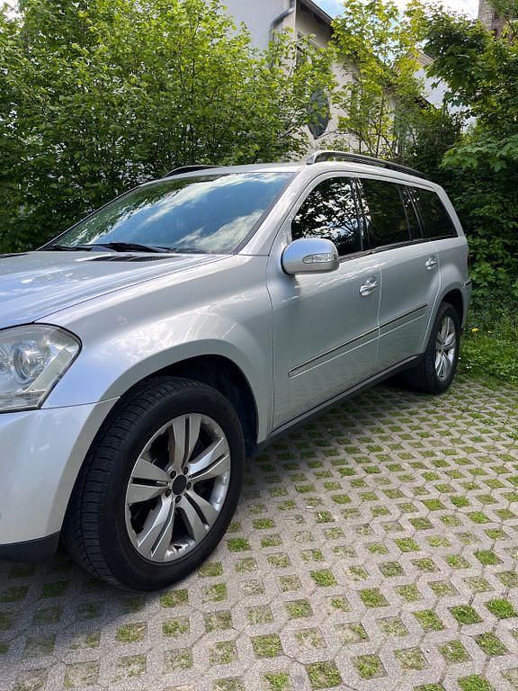 Gebraucht Mercedes GL320 224 PS (164 kW) 2007 Grau SUV