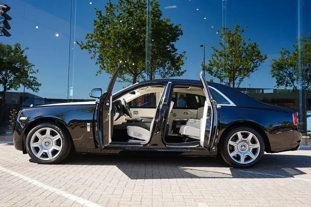 Usata Rolls Royce Ghost 571 CV (419 kW) 2014 Nero Berlina