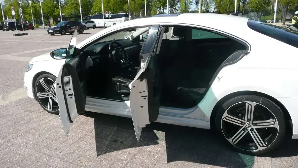 Usado VW CC 160 HP (117 kW) 2014 Branco Sedan