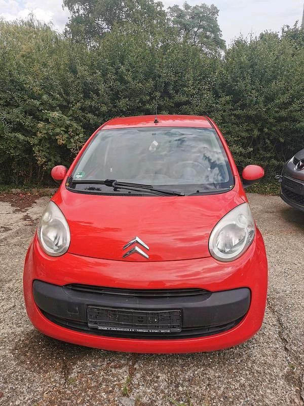 Rot Gebraucht 2008 Citroën C1 Kleinwagen | 700 € (Superpreis) - Bild 1/2