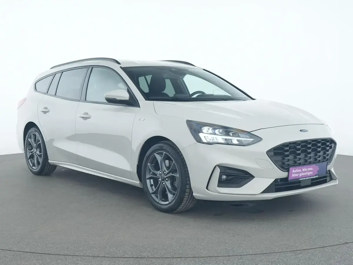 Usata Ford Focus ST-Line 120 CV (88 kW) 2021 Bianco Berlina