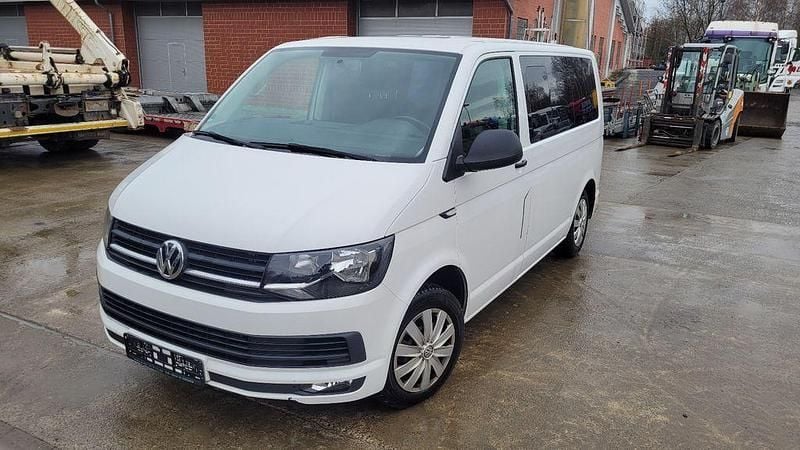 Second-hand VW T6 150 CP (110 kW) 2016 Alb Van