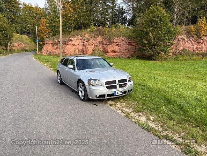 Grau Gebraucht 2007 Dodge Magnum Limousine | 15.000 € - Bild 1/4
