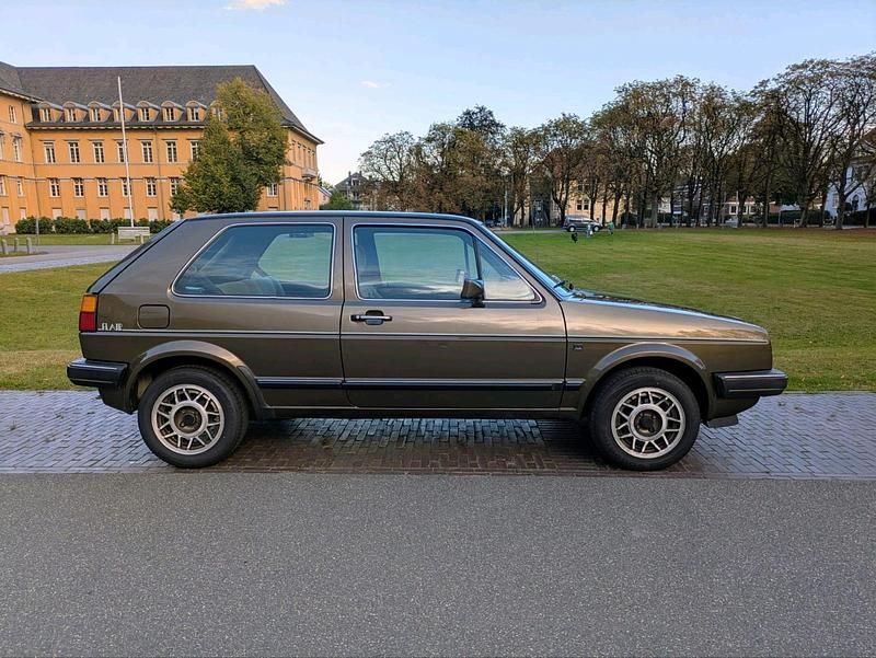 Braun Gebraucht 1986 VW Golf II Kleinwagen | 4.950 € - Bild 1/4