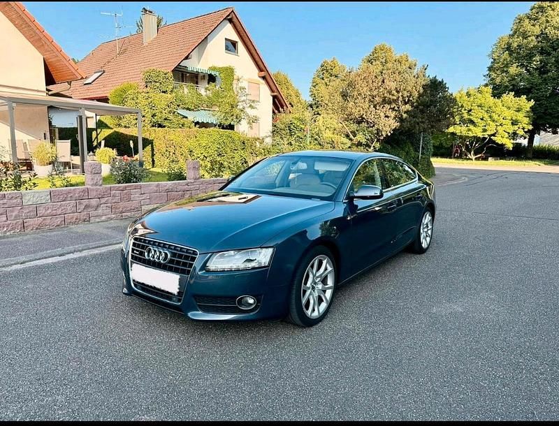 Gebraucht Audi A5 211 PS (155 kW) 2010 Blau Limousine